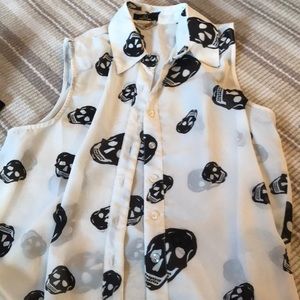 Button down sleeveless blouse